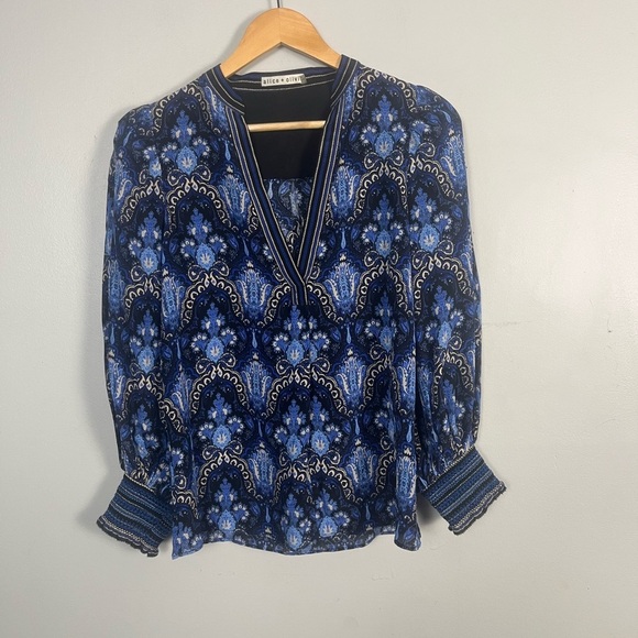 Alice + Oliva Shelia 100% Silk Blouson sleeve blouse blue black size XS - Picture 2 of 7